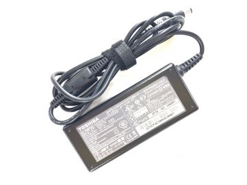 Оригинальный блок питания Toshiba 15V, 4A, 60W, разъем 6.3/3.0, [3-pin]